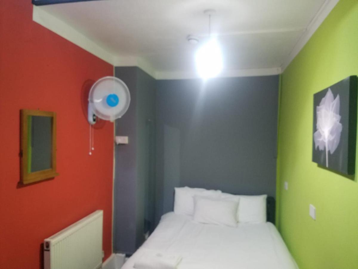City View Hotel Roman Road Лондон Экстерьер фото