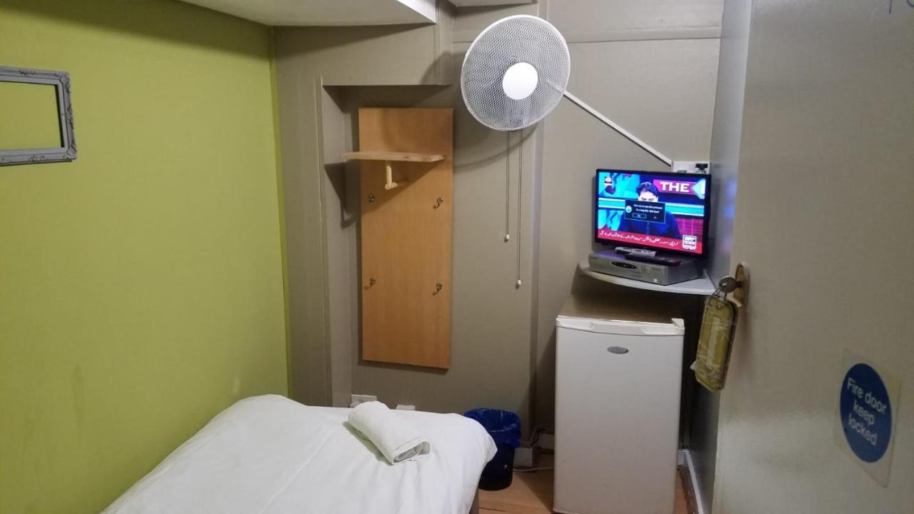 City View Hotel Roman Road Лондон Экстерьер фото